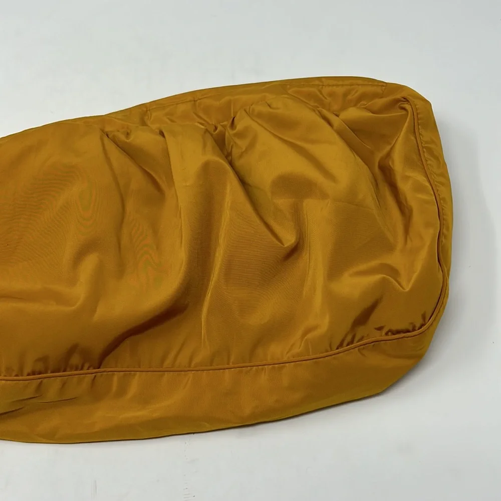 RFT Gold Cosmetic Purse Zip Up Pouch Excellent Condition
